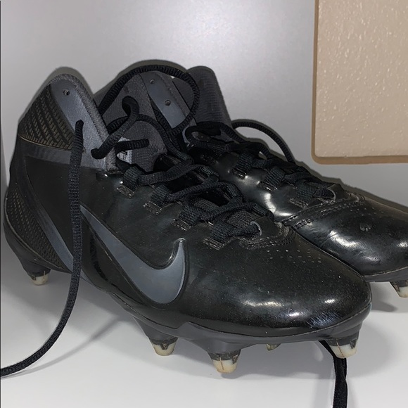 all black nike football cleats